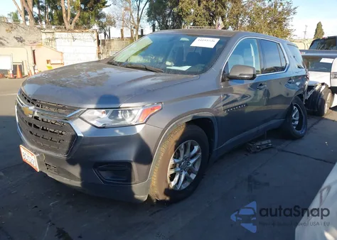 2018 Chevrolet Traverse Ls z USA, uszkodzony, nr VIN 1GNERFKWXJJ218532